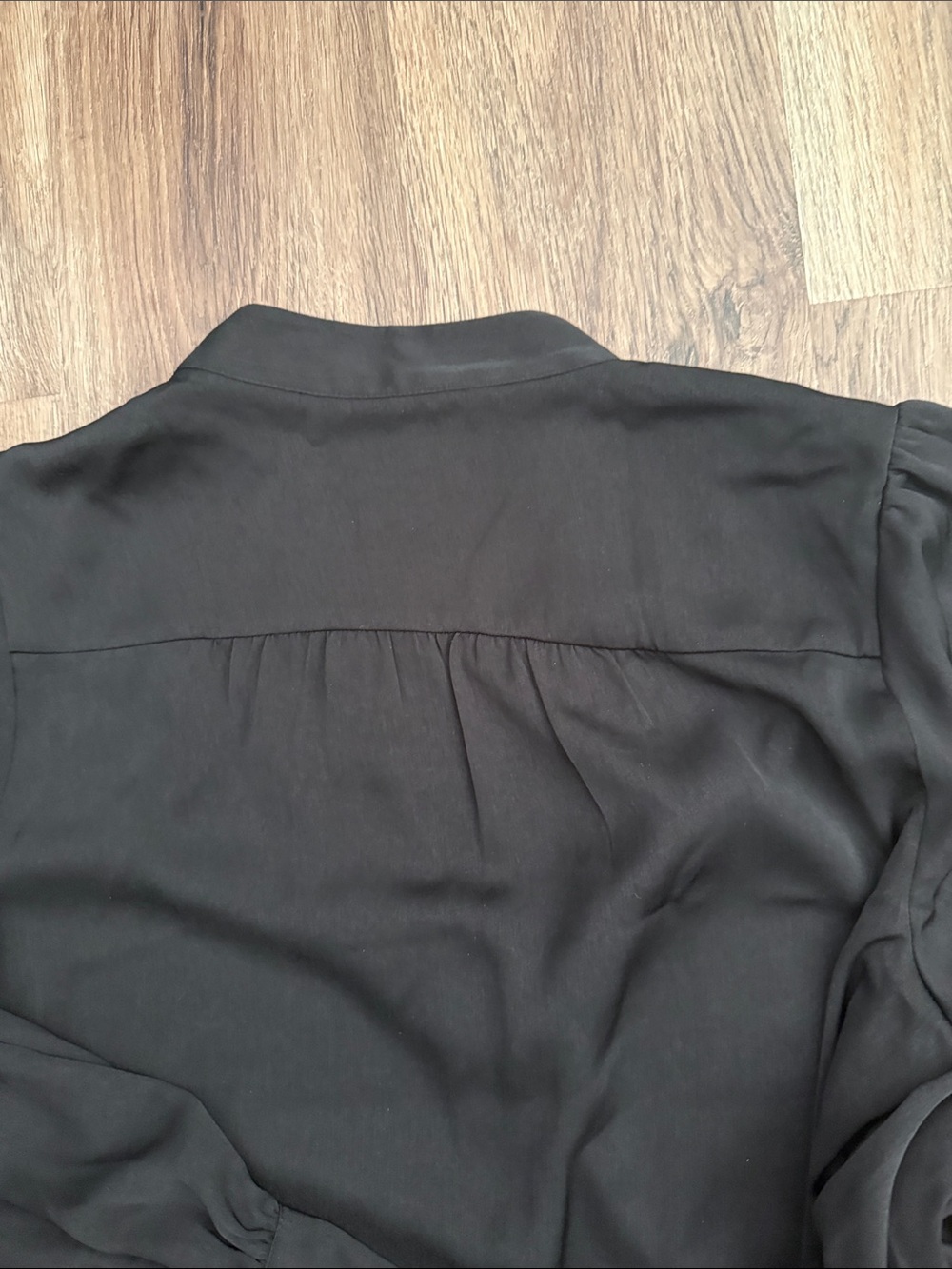 Banana Republic Black Split-Neck Long-Sleeve Puff Cuff Blouse SMALL PETITE - Picture 7 of 7